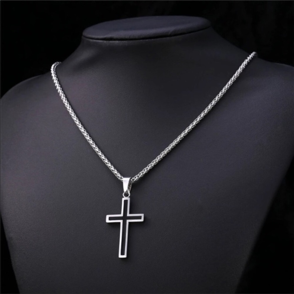 New stainless steel cross necklace